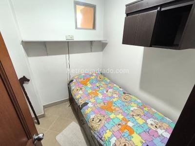 Casa de 5 alcobas en venta en Las Lomitas, Sabaneta, 233 m² · foto 11 de 20