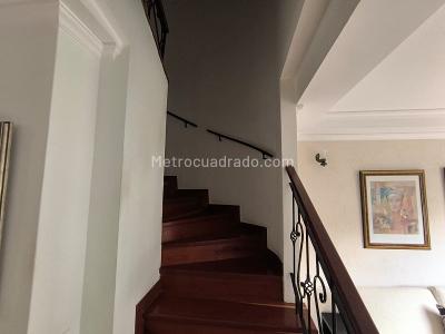 Casa de 5 alcobas en venta en Las Lomitas, Sabaneta, 233 m² · foto 12 de 20