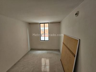 Apartamento de 3 alcobas en venta en Paso Ancho, Sabaneta, 92 m² · foto 14 de 19