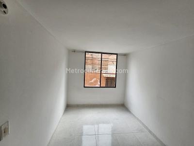 Apartamento de 3 alcobas en venta en Paso Ancho, Sabaneta, 92 m² · foto 15 de 19