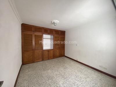 Casa de 4 alcobas en venta en San Joaquin, Sabaneta, 157 m² · foto 16 de 20