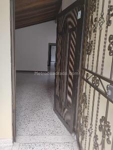 Casa de 4 alcobas en venta en San Joaquin, Sabaneta, 157 m² · foto 8 de 20