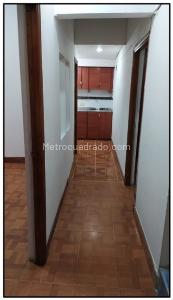 Apartamento en venta en Campo Valdes Nro 1, Medellín · foto 3 de 13