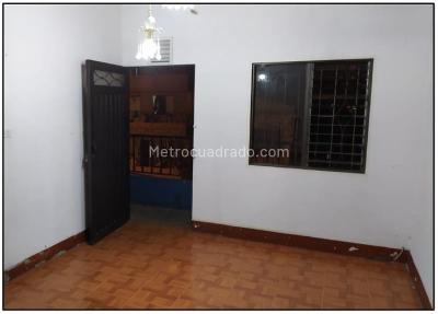 Apartamento en venta en Campo Valdes Nro 1, Medellín · foto 4 de 13