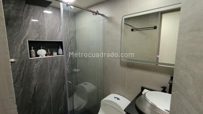 Apartamento de 2 alcobas en venta en Loma Linda, Sabaneta, 65 m² · foto 11 de 17