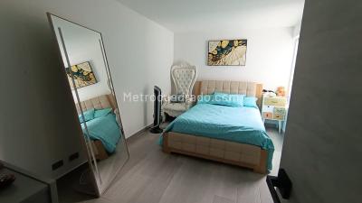 Apartamento de 2 alcobas en venta en Loma Linda, Sabaneta, 65 m² · foto 14 de 17