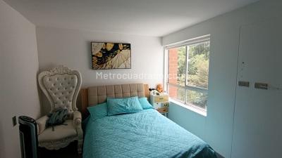 Apartamento de 2 alcobas en venta en Loma Linda, Sabaneta, 65 m² · foto 15 de 17