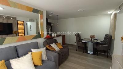 Apartamento de 2 alcobas en venta en Loma Linda, Sabaneta, 65 m² · foto 6 de 17