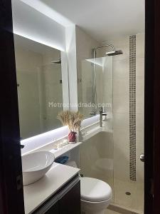 Apartamento de 2 alcobas en venta en Loma Linda, Sabaneta, 72 m² · foto 10 de 20