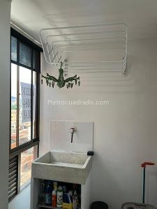 Apartamento de 2 alcobas en venta en Loma Linda, Sabaneta, 72 m² · foto 18 de 20
