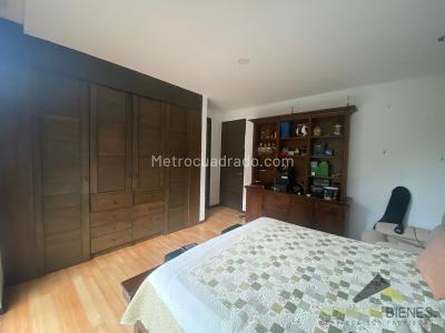 Apartamento de 4 alcobas en venta en Aves Maria, Sabaneta, 467 m² · foto 12 de 18