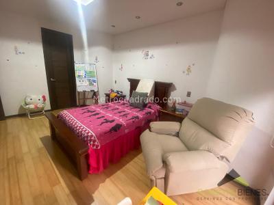 Apartamento de 4 alcobas en venta en Aves Maria, Sabaneta, 467 m² · foto 13 de 18