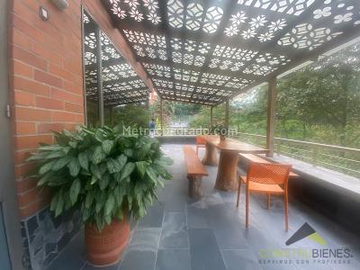Apartamento de 4 alcobas en venta en Aves Maria, Sabaneta, 467 m² · foto 17 de 18