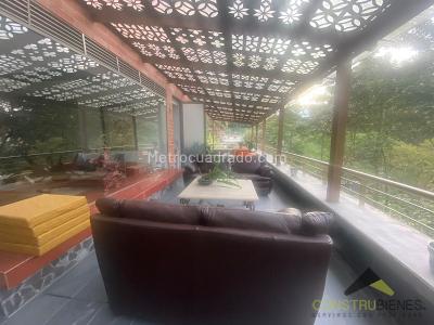 Apartamento de 4 alcobas en venta en Aves Maria, Sabaneta, 467 m² · foto 18 de 18