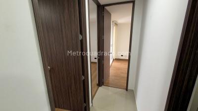 Apartamento de 3 alcobas en venta en Loma Linda, Sabaneta, 88 m² · foto 10 de 19