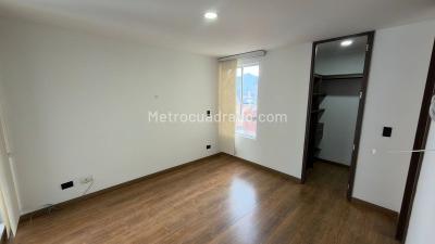 Apartamento de 3 alcobas en venta en Loma Linda, Sabaneta, 88 m² · foto 11 de 19