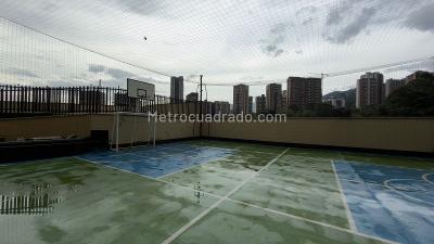 Apartamento de 3 alcobas en venta en Loma Linda, Sabaneta, 88 m² · foto 18 de 19