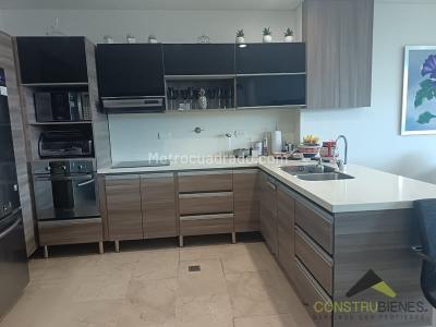 Apartamento de 3 alcobas en venta en Las Lomitas, Sabaneta, 110 m² · foto 2 de 20
