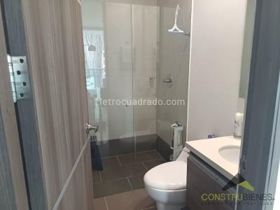 Apartamento de 3 alcobas en venta en Las Lomitas, Sabaneta, 110 m² · foto 9 de 20