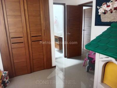 Apartamento de 3 alcobas en venta en Aves Maria, Sabaneta, 121 m² · foto 14 de 20