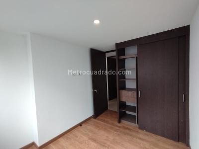 Apartamento de 3 alcobas en venta en Las Lomitas, Sabaneta, 92 m² · foto 11 de 19