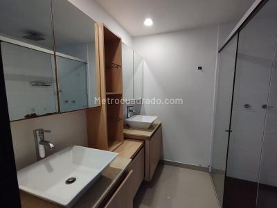 Apartamento de 3 alcobas en venta en Las Lomitas, Sabaneta, 92 m² · foto 14 de 19