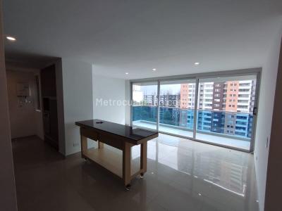 Apartamento de 3 alcobas en venta en Las Lomitas, Sabaneta, 92 m² · foto 3 de 19