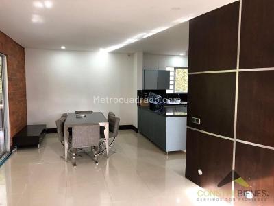 Casa de 4 alcobas en venta en Aves Maria, Sabaneta, 470 m² · foto 2 de 20