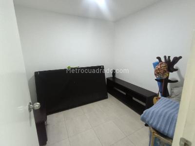 Apartamento de 3 alcobas en venta en Entreamigos, Sabaneta, 70 m² · foto 11 de 16
