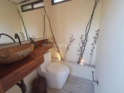 Casa de 4 alcobas en venta en Aves Maria, Sabaneta, 670 m² · foto 10 de 20