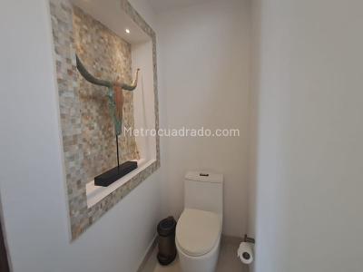Casa de 4 alcobas en venta en Aves Maria, Sabaneta, 670 m² · foto 11 de 20