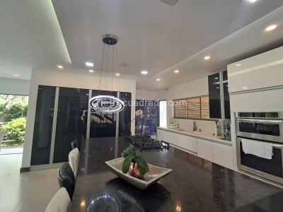 Casa de 4 alcobas en venta en Aves Maria, Sabaneta, 670 m² · foto 5 de 20
