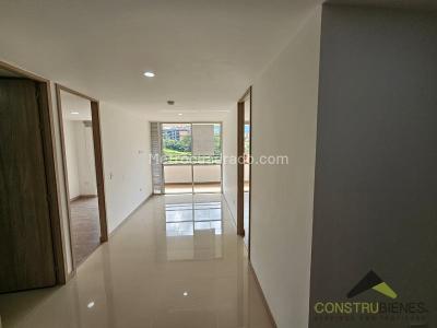 Apartamento de 2 alcobas en venta en Aves Maria, Sabaneta, 62 m² · foto 2 de 16