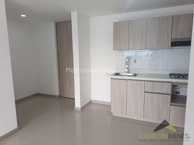 Apartamento de 2 alcobas en venta en Aves Maria, Sabaneta, 64 m² · foto 3 de 17