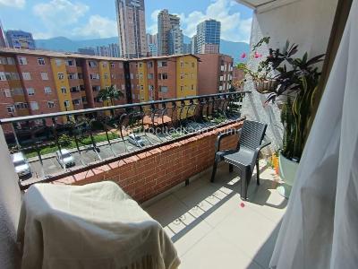 Apartamento de 3 alcobas en venta en Entreamigos, Sabaneta, 90 m² · foto 4 de 14