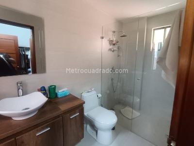 Casa de 4 alcobas en venta en La Doctora, Sabaneta, 1200 m² · foto 15 de 20