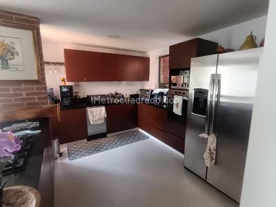 Casa de 4 alcobas en venta en La Doctora, Sabaneta, 1200 m² · foto 2 de 20