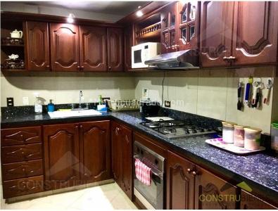 Casa de 5 alcobas en venta en La Doctora, Sabaneta, 348 m² · foto 4 de 13