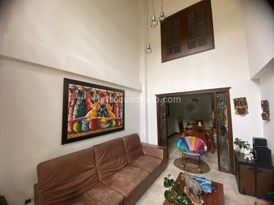Casa de 5 alcobas en venta en La Doctora, Sabaneta, 255 m² · foto 5 de 20
