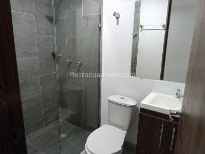 Apartamento de 2 alcobas en venta en El Carmelo, Sabaneta, 65 m² · foto 10 de 13
