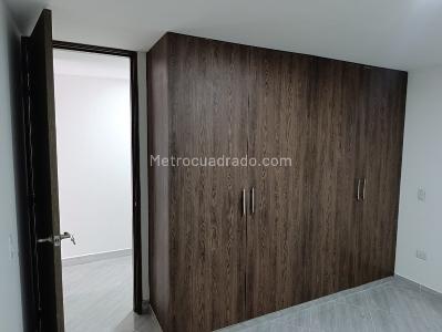 Apartamento de 2 alcobas en venta en El Carmelo, Sabaneta, 65 m² · foto 7 de 13