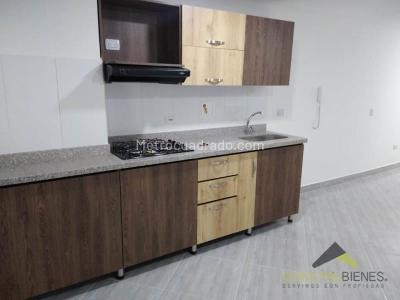 Apartamento de 2 alcobas en venta en El Carmelo, Sabaneta, 59 m² · foto 2 de 13