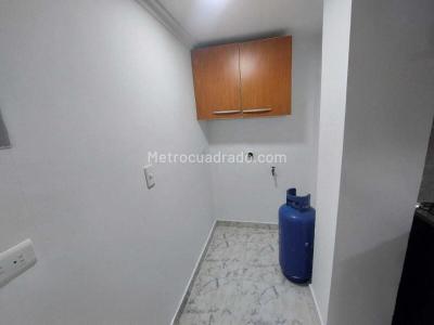 Apartamento de 2 alcobas en venta en Zaratoga, Sabaneta, 51 m² · foto 4 de 12