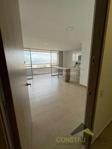 Apartamento de 2 alcobas en venta en San Jose, Sabaneta, 56 m² · foto 2 de 17
