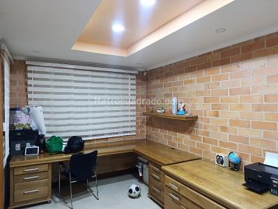 Casa de 4 alcobas en venta en San Jose, Sabaneta, 280 m² · foto 11 de 20
