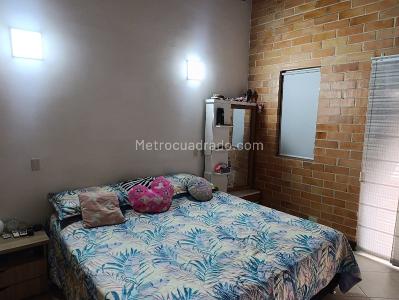 Casa de 4 alcobas en venta en San Jose, Sabaneta, 280 m² · foto 15 de 20