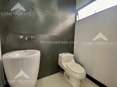 Casa de 3 alcobas en venta en San Jose, Sabaneta, 440 m² · foto 15 de 15