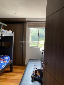 Apartamento de 4 alcobas en venta en San Jose, Sabaneta, 86 m² · foto 14 de 15