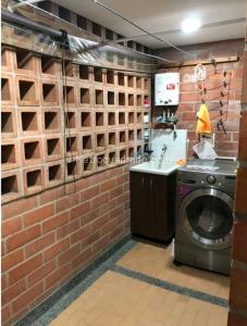Apartamento de 4 alcobas en venta en San Jose, Sabaneta, 85 m² · foto 13 de 19