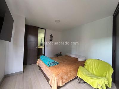 Apartamento de 4 alcobas en venta en San Jose, Sabaneta, 86 m² · foto 12 de 20